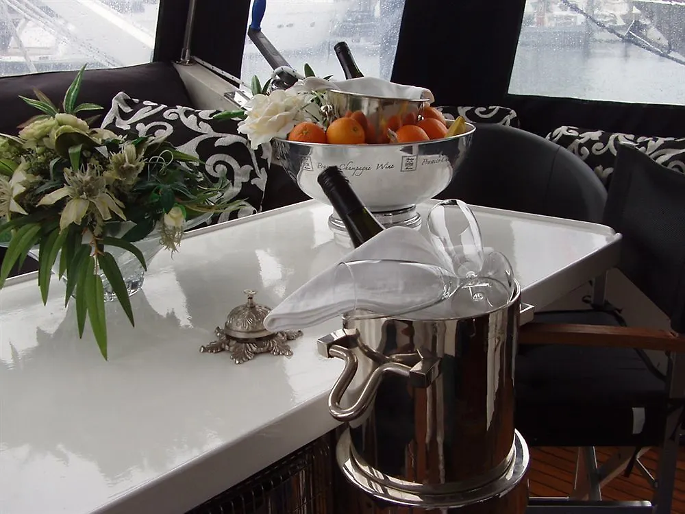 Maria Callas Yachthotel Botel