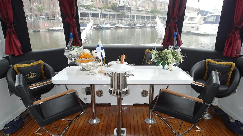 Maria Callas Yachthotel Rotterdam