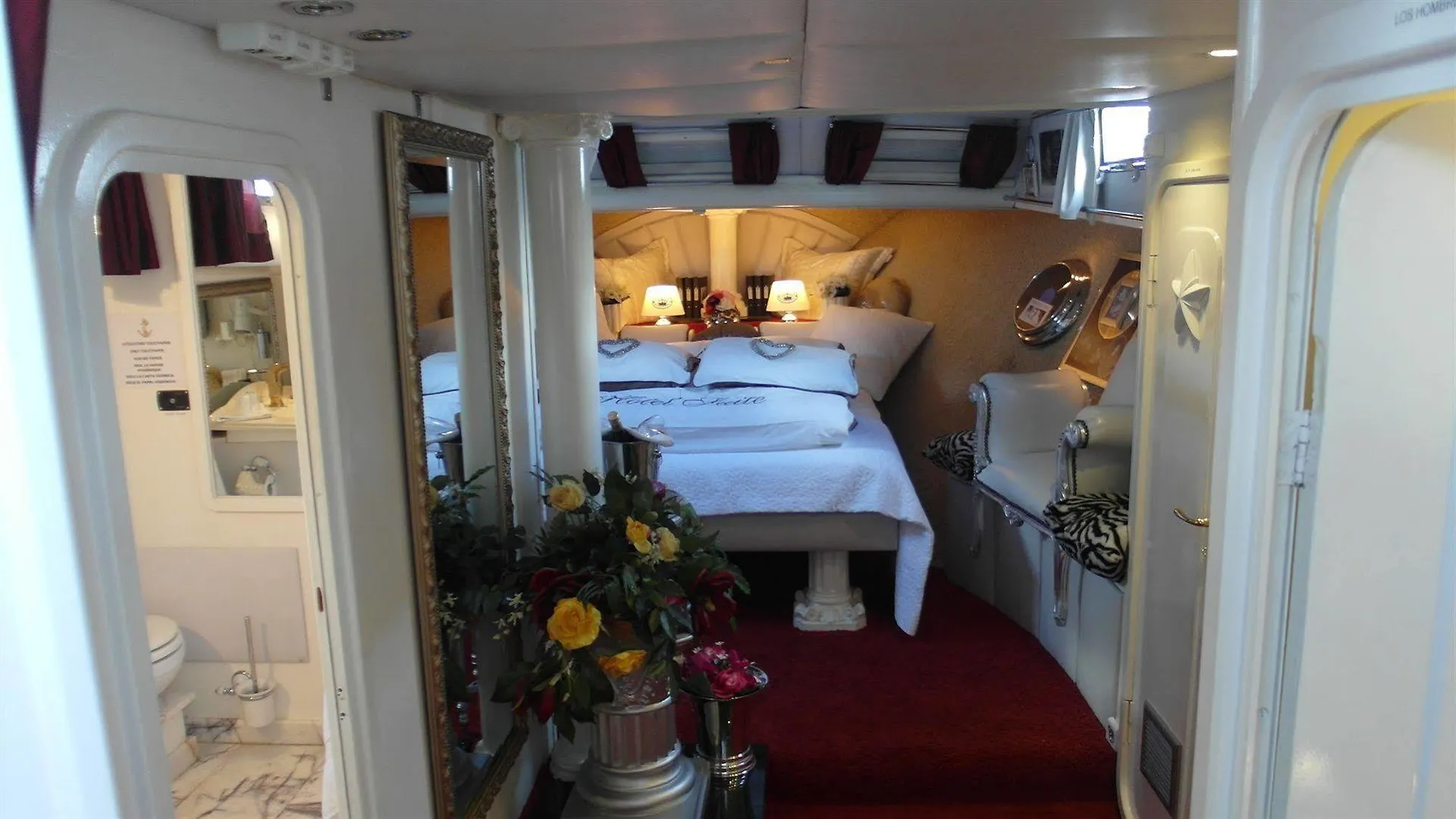 Maria Callas Yachthotel 4*, Rotterdam